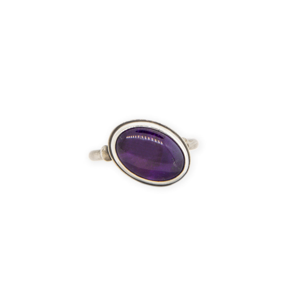 Oval Amethyst Cab Ring